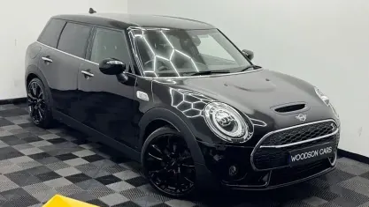 Used Mini Cooper Clubman Sport 192 HP (141 kW) 2019 Black Estate