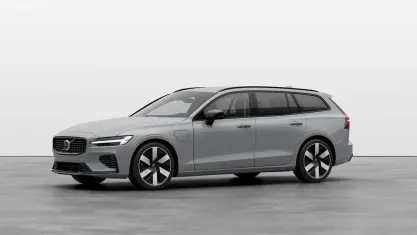 Begagnad Volvo V60 Plus 334 HK (245 kW) 2026 Kombi