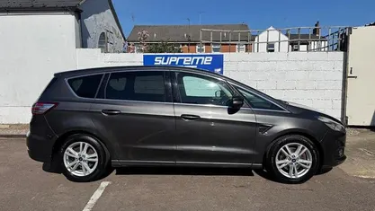 Used Ford S-MAX Titanium 150 HP (110 kW) 2018 MPV