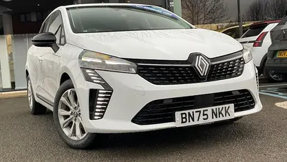 Used Renault Clio V Evolution 90 HP (66 kW) 2025 Hatchback