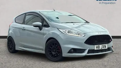 Used Ford Fiesta ST200 200 HP (147 kW) 2017 Grey Hatchback