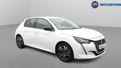 Used Peugeot 208 Allure+ 131 HP (96 kW) 2023 White Hatchback
