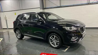 Black Used 2022 MG HS Excite SUV | £13,697 (Fair price)