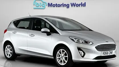 Used Ford Fiesta Zetec 101 HP (74 kW) 2018 Silver Hatchback