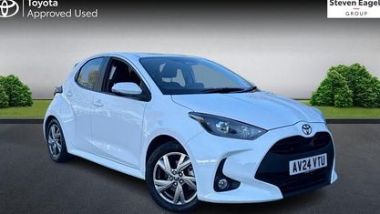 Begagnad Toyota Yaris Hybrid 116 HK (85 kW) 2026 Halvkombi