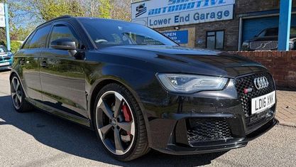 Begagnad Audi RS3 Basis 367 HK (269 kW) 2016 Svart Sedan