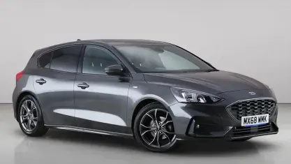 Used Ford Focus ST-Line 125 HP (91 kW) 2019 Grey Hatchback