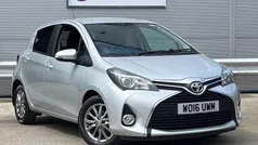 Silver Used 2016 Toyota Yaris Hatchback | £7,990 (Fair price)