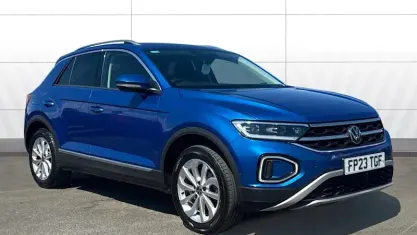 Used VW T-Roc Style 150 HP (110 kW) 2023 Blue SUV