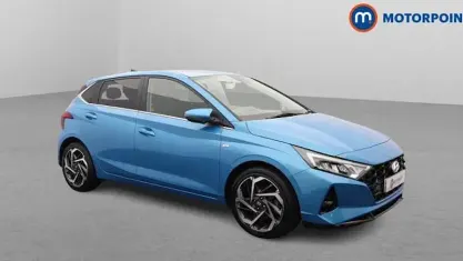Used Hyundai i20 Premium 101 HP (74 kW) 2023 Blue Hatchback