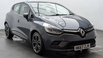 Used Renault Clio IV Signature 90 HP (66 kW) 2018 Hatchback