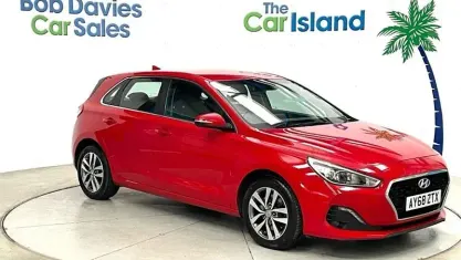 Used Hyundai i30 SE 120 HP (88 kW) 2020 Hatchback