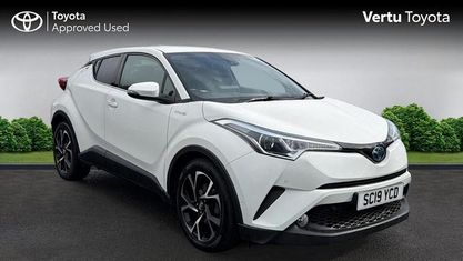Second-hand Toyota C-HR Design 122 CP (89 kW) 2019 Alb SUV