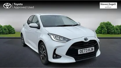 Used 2025 Toyota Yaris Hybrid Design Hatchback | £19,000 (Good price)