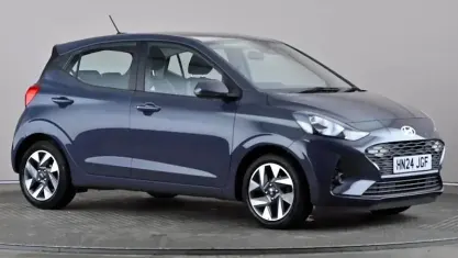Used Hyundai i10 Advanced 67 HP (49 kW) 2024 Grey Hatchback