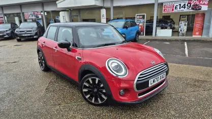 Used Mini Cooper Exclusive 136 HP (100 kW) 2020 Red Hatchback