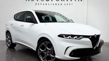 White/black Used 2024 Alfa Romeo Tonale SUV | £27,990 (Fair price)
