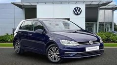 Blue Used 2017 VW Golf VII SE Hatchback | £11,241 (Fair price)