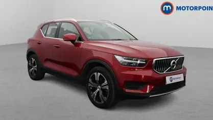 Used Volvo XC40 Inscription 211 HP (155 kW) 2021 Red SUV