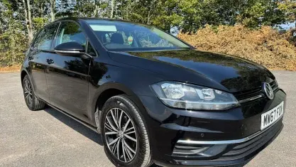Used VW Golf VII SE 110 HP (80 kW) 2017 Black Hatchback