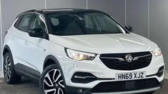 White Used 2019 Vauxhall Grandland X Elite SUV | £13,685 (Fair price)