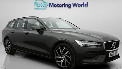 Usado Volvo V60 Momentum 150 HP (110 kW) 2020 Cinzento Carrinha