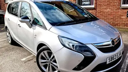 Used Vauxhall Zafira Tourer SRi 140 HP (102 kW) 2016 MPV