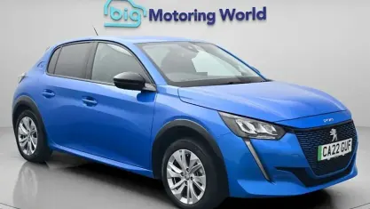 Used Peugeot e-208 Allure Premium 100 kW (136 HP) 2022 Blue Hatchback