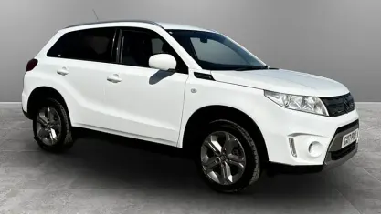 Used Suzuki Vitara SZ-T 120 HP (88 kW) 2017 White SUV