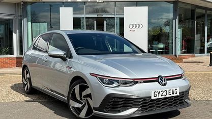 Begagnad VW Golf VIII GTI 300 HK (220 kW) 2024 Halvkombi