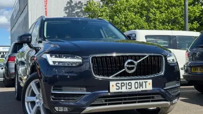 Used Volvo XC90 Momentum 235 HP (172 kW) 2019 Blue SUV