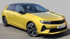 Used 2024 Vauxhall Astra Ultimate Hatchback | £19,220 (Fair price)