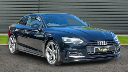 Usado Audi A5 Black Edition 190 HP (139 kW) 2020 Coupé