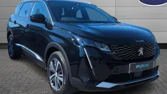 Black Used 2023 Peugeot 5008 Allure MPV | £25,368 (Fair price)