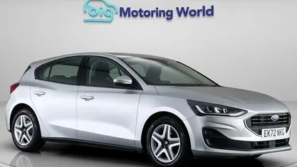 Used Ford Focus Trend 125 HP (91 kW) 2022 Silver Hatchback
