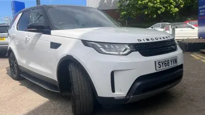 Used Land Rover Discovery SE 306 HP (225 kW) 2018 White SUV