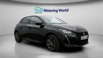 Used Peugeot e-208 Allure+ 100 kW (136 HP) 2023 Black Hatchback