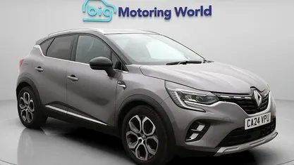 Second-hand Renault Captur Techno 143 CP (105 kW) 2024 Gri SUV