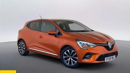 Used Renault Clio V Iconic 101 HP (74 kW) 2020 Hatchback