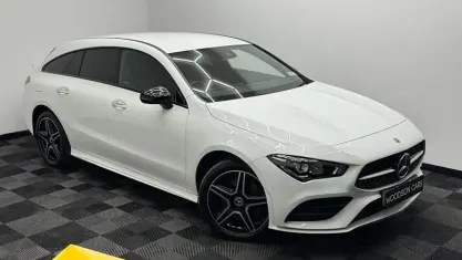 Second-hand Mercedes CLA250e Shooting Brake AMG Line Premium 218 CP (160 kW) 2022 Alb Break