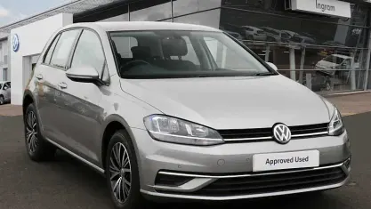 Second-hand VW Golf VII SE 110 CP (80 kW) 2018 Argintiu Hatchback
