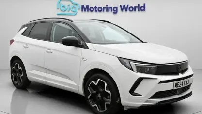Used Vauxhall Grandland X Ultimate 131 HP (96 kW) 2024 White SUV