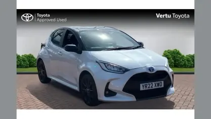 Usado Toyota Yaris Hybrid 116 HP (85 kW) 2021 Other Citadino