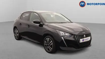 Second-hand Peugeot 208 Allure+ 102 CP (75 kW) 2023 Negru Hatchback