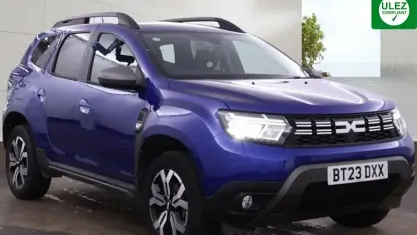 Begagnad Dacia Duster Journey 150 HK (110 kW) 2023 Blå SUV