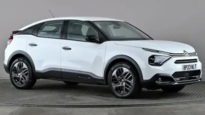 Used Citroën C4 PureTech 101 HP (74 kW) 2023 White SUV