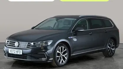 Used VW Passat GTE 218 HP (160 kW) 2022 Grey Estate