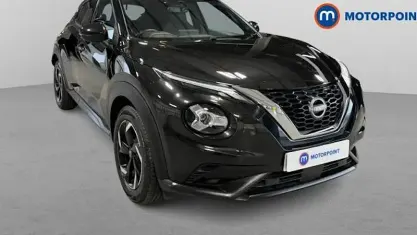 Usado Nissan Juke N-Connecta 114 HP (83 kW) 2023 Preto SUV