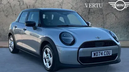 Used Mini Cooper Hatch 156 HP (114 kW) 2024 Silver Hatchback