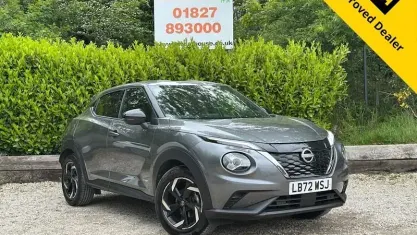 Usado Nissan Juke N-Connecta 143 CV (105 kW) 2023 Gris SUV